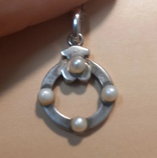 Colgante Tous Plata y Perlas