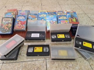 Lote 25 Películas VHS Disney y Teletubbies