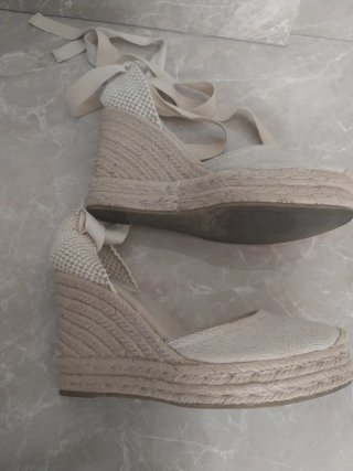 Cuñas Pull&Bear Beige Talla 39