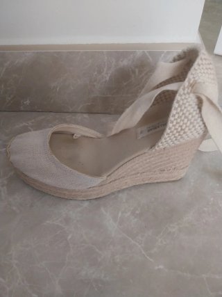 Cuñas Pull&Bear Beige Talla 39