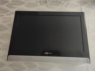 Televisor Grundig Negro y Plateado