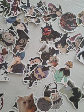 58 pegatinas +  regalo estuche para colorear