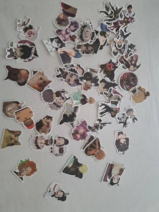 58 pegatinas +  regalo estuche para colorear