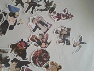 58 pegatinas +  regalo estuche para colorear