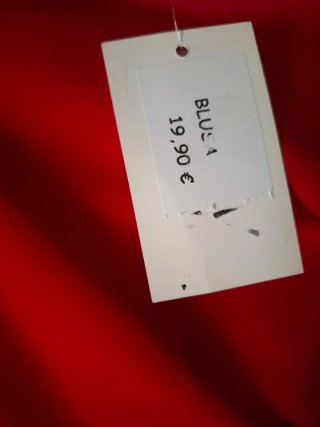 Blusa Roja Talla Única: S/M.  NUEVA