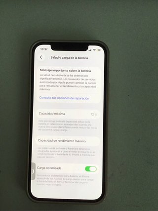 iPhone 12 Rojo