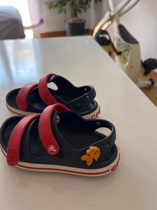 Sandalias Crocs C9 Amarino/Rojo