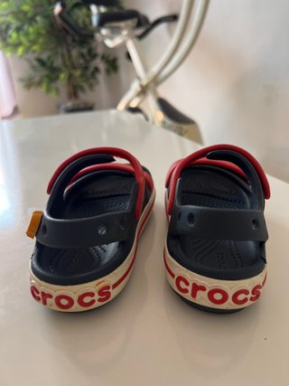Sandalias Crocs C9 Amarino/Rojo