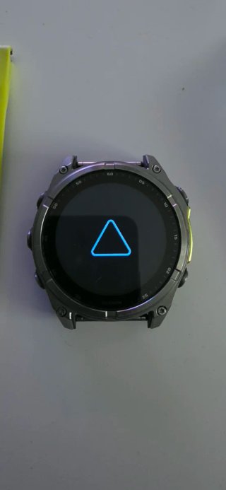 Garmin Fenix 8 Solar 47mm Plata y Amarillo Zafiro
