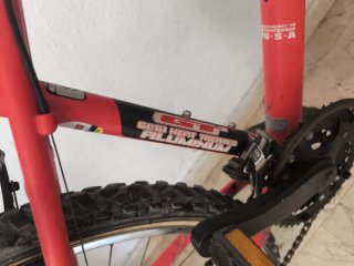 Bicicleta de Montaña GT