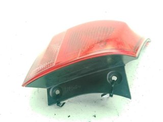 23037649 89501307 piloto tras izq nissan qashqai /