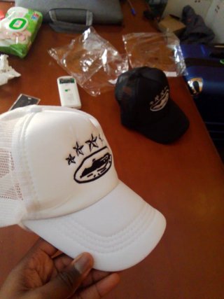 Gorra Corteiz Blanca