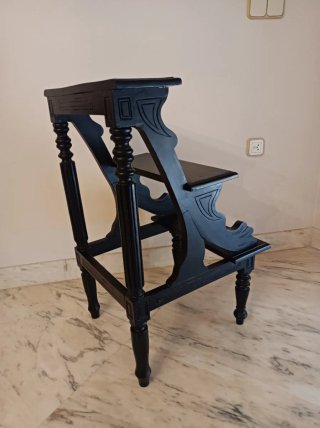 Escalera de biblioteca estilo inglés