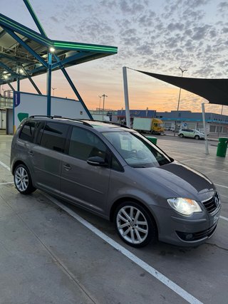 Volkswagen Touran 2010
