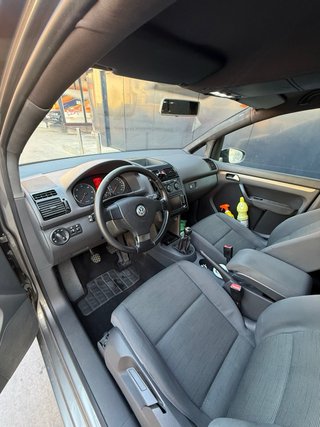 Volkswagen Touran 2010