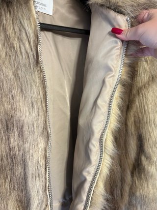 Abrigo pelo sintético Stradivarius Talla XS
