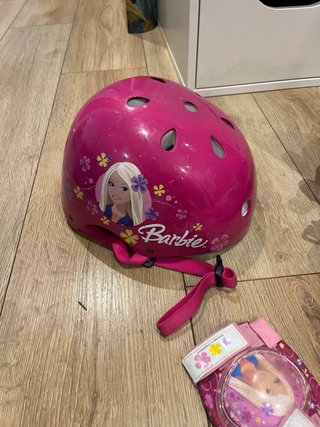 Patines Barbie con Casco y Protecciones