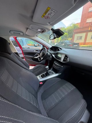 Peugeot 308 2016