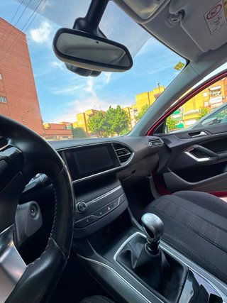 Peugeot 308 2016