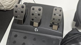 Volante Logitech G923 con Pedales y Palanca