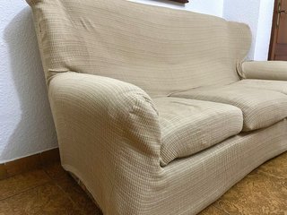 Sofá de 3 plazas beige muy cómodo