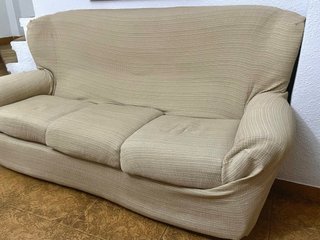 Sofá de 3 plazas beige muy cómodo