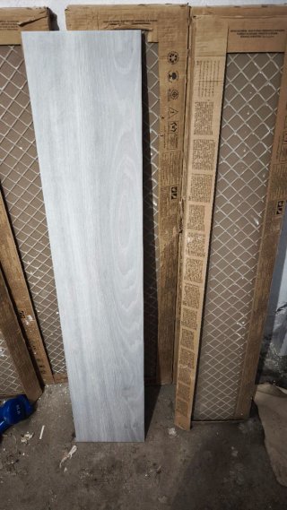 Suelo porcelánico 23x120cm Kimberley Fresno