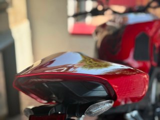 Ducati Streetfighter V4 S Roja