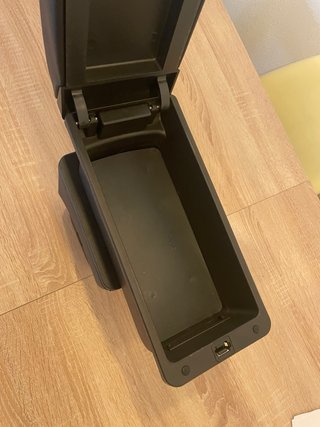 Reposabrazos Ford Focus MK2 Negro