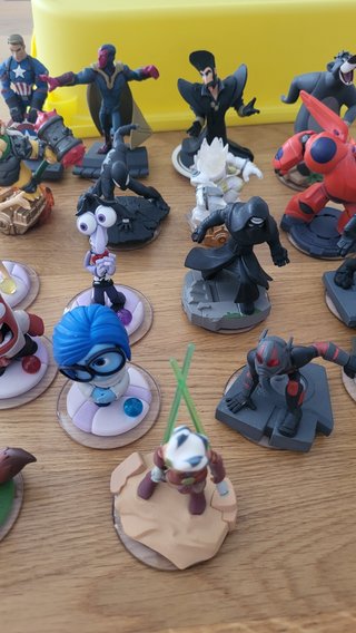 Lote 18+ Figuras Disney Infinity Marvel
