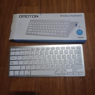 OMOTON Teclado Bluetooth Inalámbrico Plata