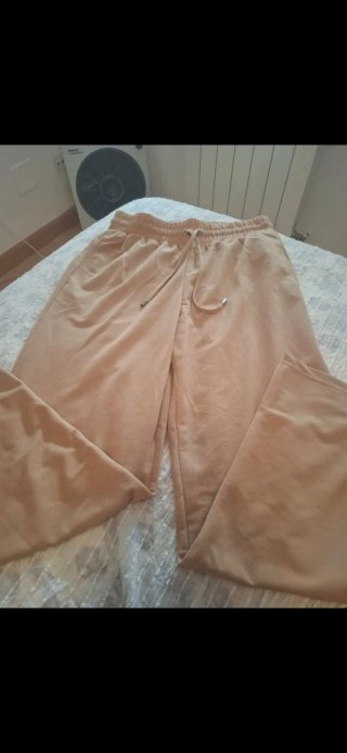 Pantalones beige anchos L, Lefties.Sin estrenar.
