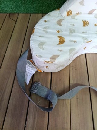 Cojín de Lactancia Momcozy con Barrera