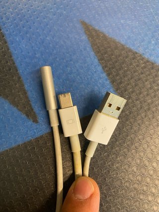 MacBook Air e Monitor Apple