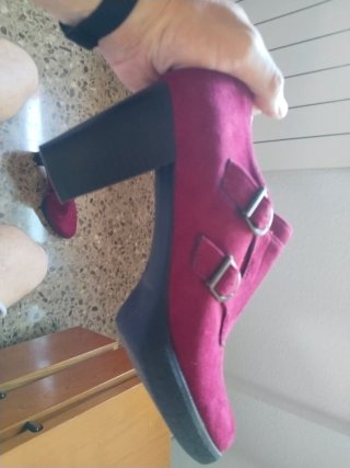 Zapatos de tacón rosas