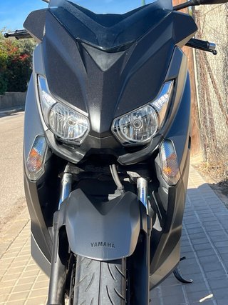 Yamaha XMax 400 Scooter Negro/Gris