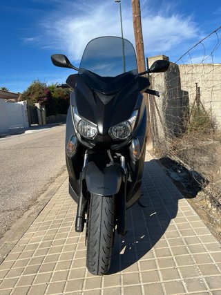 Yamaha XMax 400 Scooter Negro/Gris