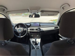 BMW 318i Touring e91