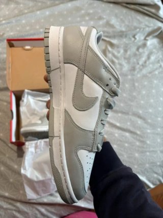 Nike Dunk Low Gris y Blanco Talla 37.5