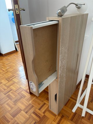 Escritorio y Lámpara Metálica