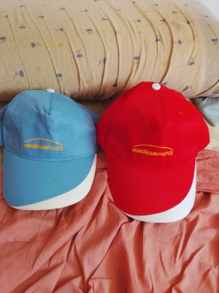 Lote 2 gorras niño