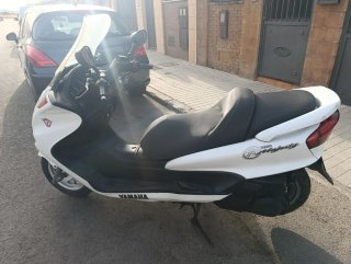 Yamaha Majesty 250 Maxi Scooter Blanca