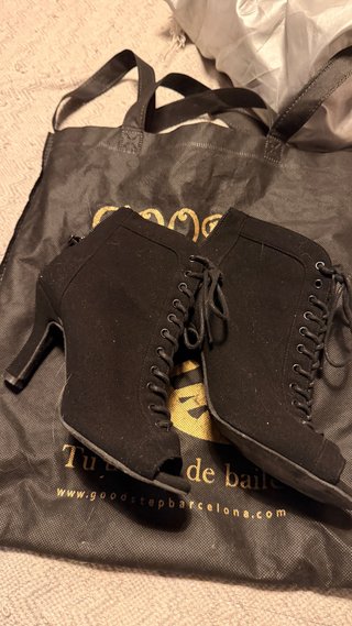 Zapatos de baile negros con cordones
