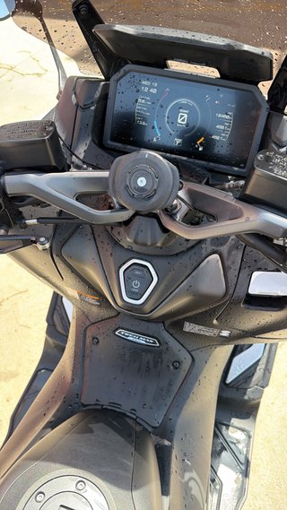 Yamaha Tmax 2025 Tech MAX 560