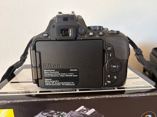 Nikon D5600 Kit 18-55mm VR + Accesorios