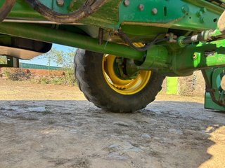 Tractor John Deere 6515 con pala