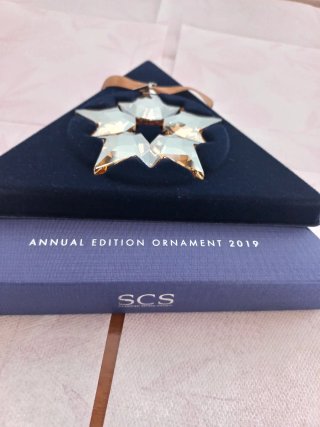 Adorno Swarovski 2019 Ed. Anual SCS