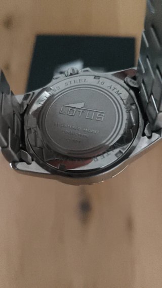 Reloj Lotus Marrón y Plateado