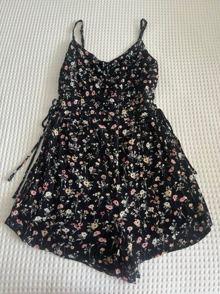 Mono corto flores