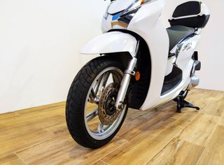 HONDA SH 300i ABS  Top Box (2016-2018) 2017
